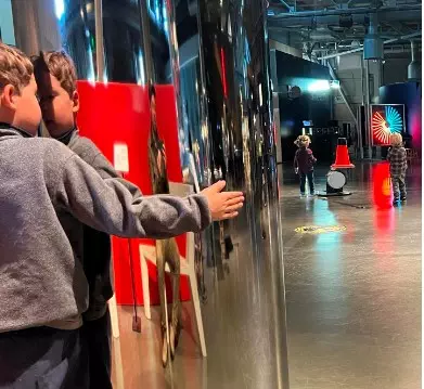 exploratorium mirror